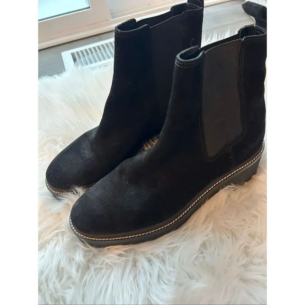 Tory Burch Black Suede Lug Sole Chelsea Boots sz 9.5